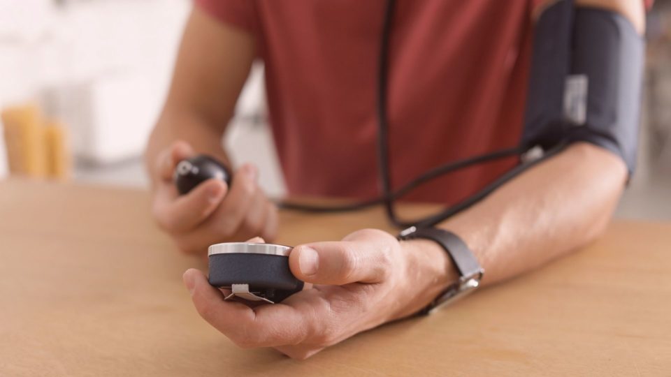 vérnyomás ellenőrzése otthon természetes támogatással – Cardiotensive tapasztalatok