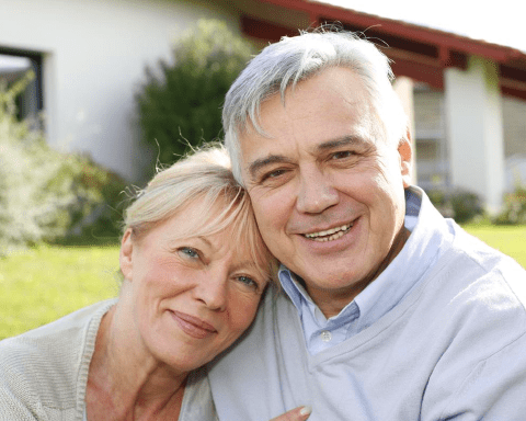 egészséges középkorú férfi aki jól érzi magát prosztata problémák nélkül